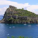 Ischia: Il Paradiso Terrestre da Scoprire - Una Guida Dettagliata per una Vacanza Indimenticabile