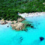 Cercare delle offerte di villaggi in Sardegna dove trascorrere le vacanze in totale relax